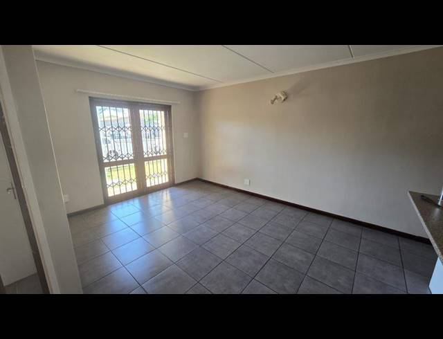 2 BEDROOM PROPERTY TO RENT IN GOODWOOD CENTRAL